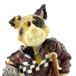 BNIB BOYDS BEARS - Mario Fenderbender, 1 down 8 to go.